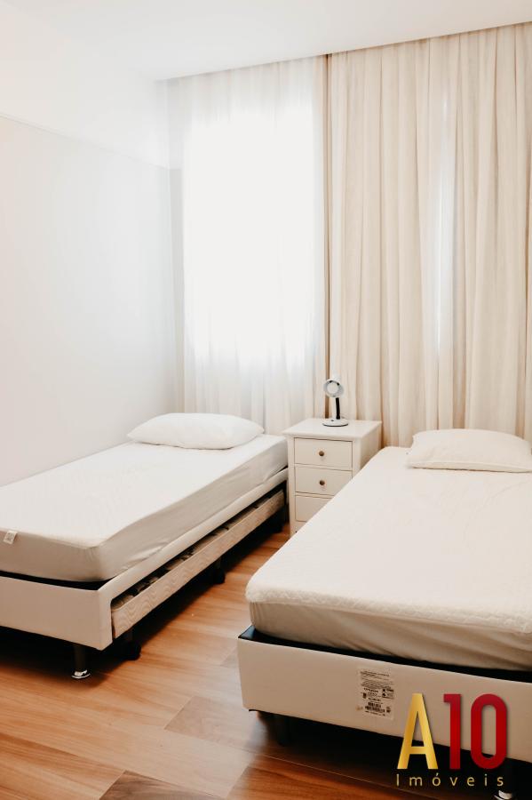 Cobertura, 3 quartos, 318 m² - Foto 2