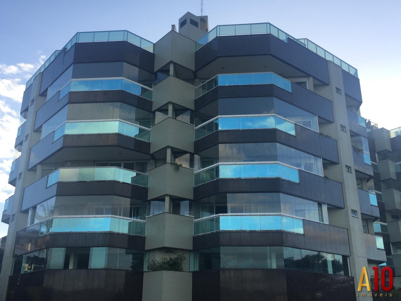 Apartamento, 3 quartos, 252 m² - Foto 1