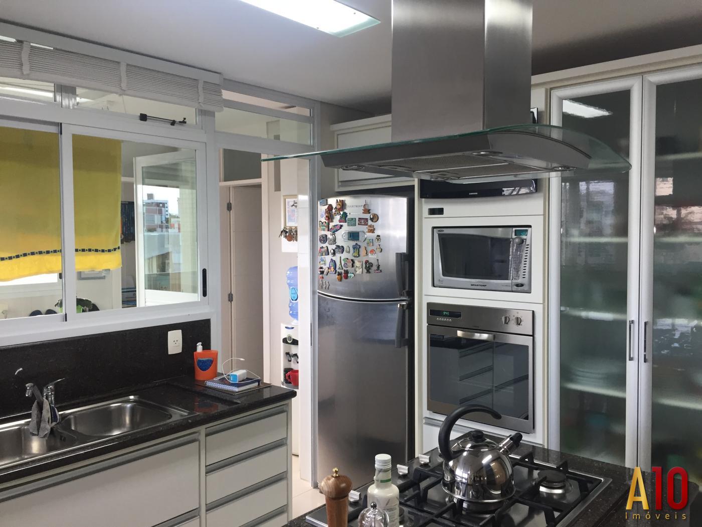 Apartamento, 3 quartos, 252 m² - Foto 22