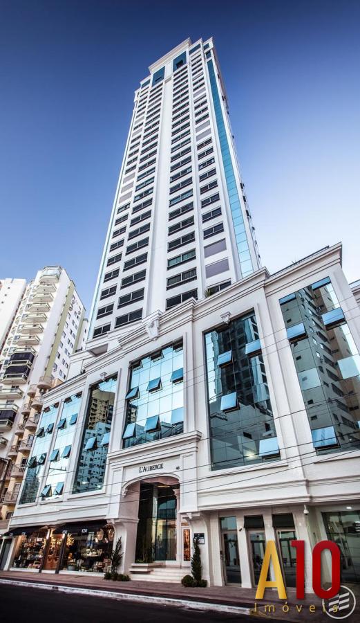 Apartamento, 3 quartos, 191 m² - Foto 2